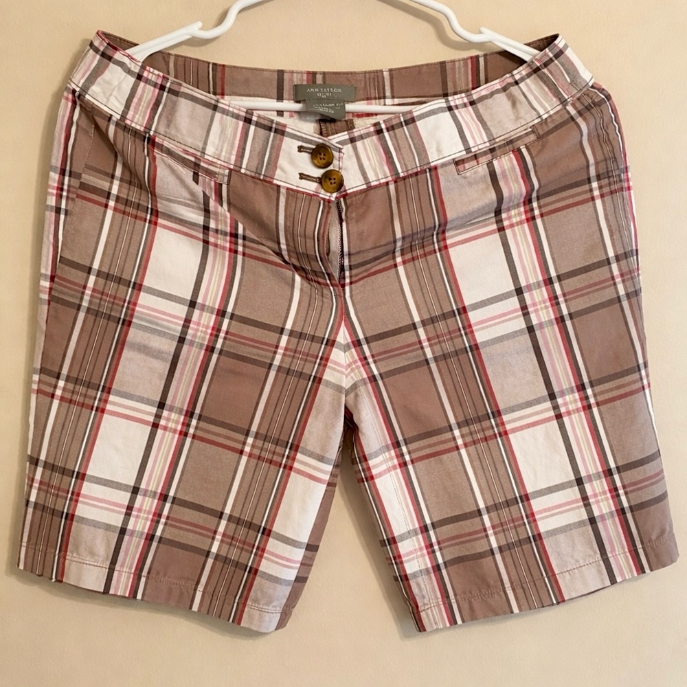 Ann Taylor Plaid Shorts in Brown and White
